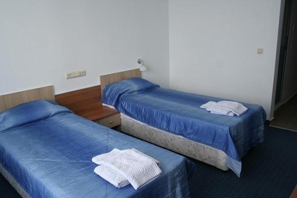 Hotel Akre Kavarna Bagian luar foto